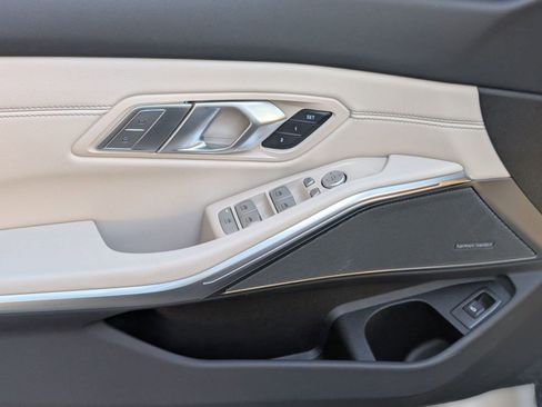 Used 2025 BMW 330i xDrive Sedan w/ Premium Package image 14