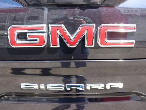 Used 2025 GMC Sierra 1500 SLT AWD/4WD image 60