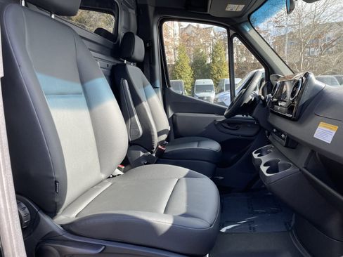 New 2025 Mercedes-Benz Sprinter 2500 image 40
