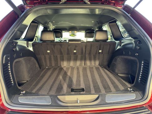 Used 2019 Jeep Grand Cherokee Limited image 37