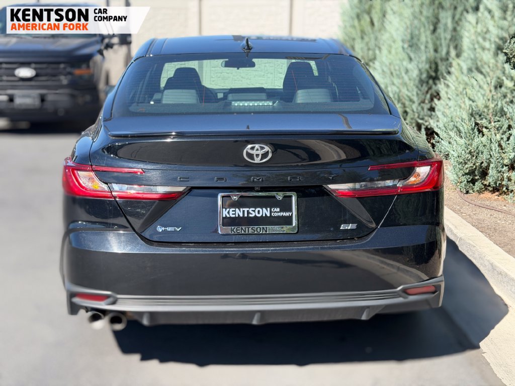 Used 2025 Toyota Camry SE FWD image 6