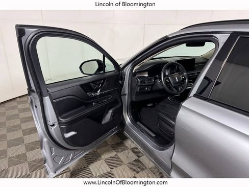 Certified 2023 Lincoln Corsair Reserve w/ Equipment Group 201A image 15