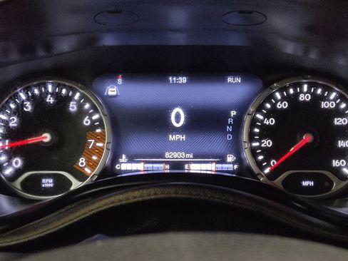 Used 2021 Jeep Renegade Limited AWD/4WD image 23