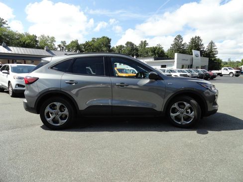 Used 2025 Ford Escape ST-Line AWD/4WD image 4