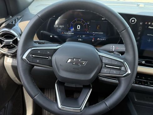 New 2026 Chevrolet Equinox ACTIV w/ Convenience Package III FWD image 13