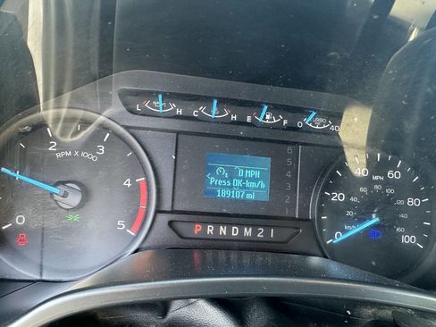 Used 2017 Ford F550 2WD Regular Cab Super Duty image 19