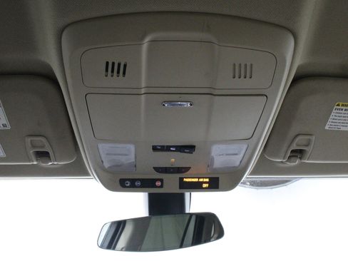 Used 2017 Buick Envision Essence image 20