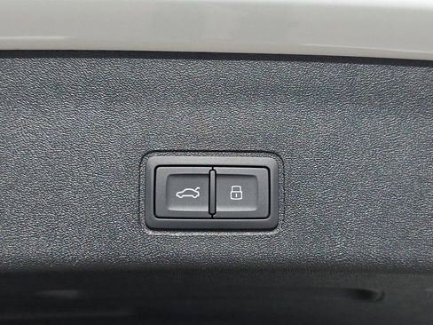 New 2026 Audi Q3 quattro 2.0T AWD/4WD image 13