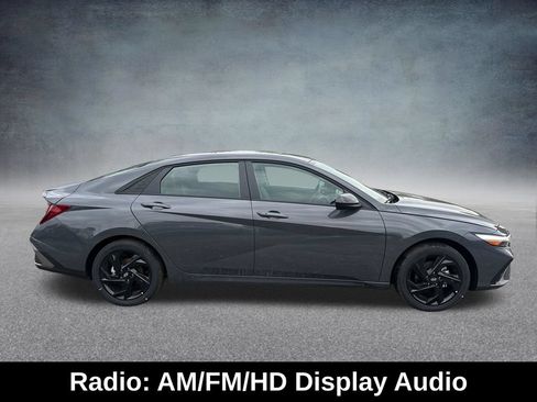 Used 2026 Hyundai Elantra Sport FWD image 7