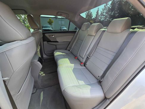 Used 2017 Toyota Camry XLE w/ Convenience Package FWD image 17