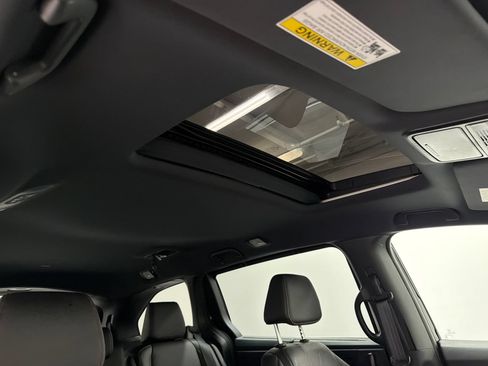 Used 2023 Honda Odyssey Sport image 13
