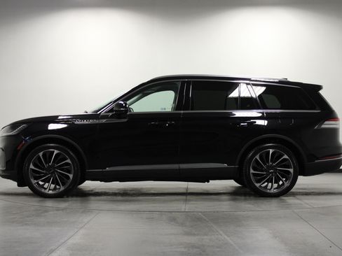 Used 2025 Lincoln Aviator Reserve w/ Equipment Group 201A AWD/4WD image 7