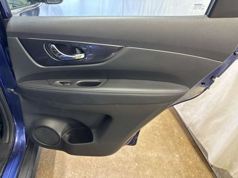 Used 2018 Nissan Rogue S FWD image 23