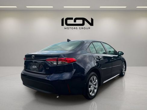 Used 2025 Toyota Corolla LE FWD image 5