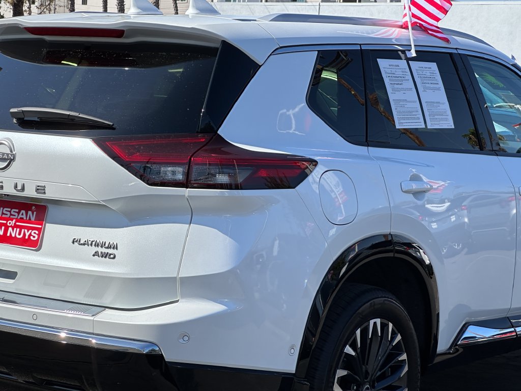 Used 2026 Nissan Rogue Platinum w/ Tech Package AWD/4WD image 7