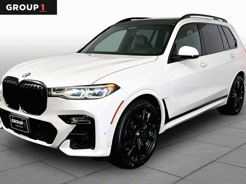Used 2020 BMW X7 M50i w/ Dynamic Handling Package AWD/4WD image 1