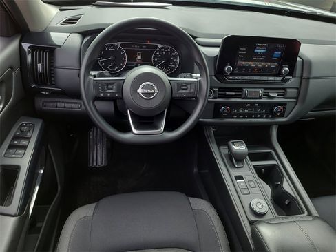 Certified 2023 Nissan Pathfinder S image 13