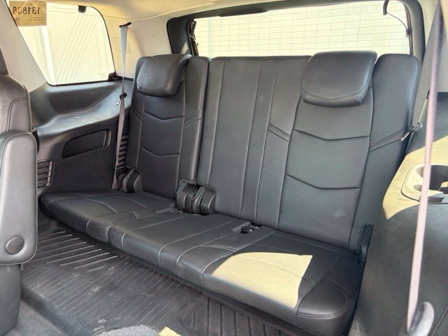 Used 2019 Cadillac Escalade Premium Luxury RWD image 8