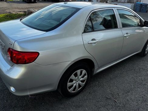 Used 2009 Toyota Corolla LE FWD image 4