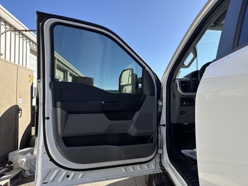 Used 2023 Ford F250 XL image 9