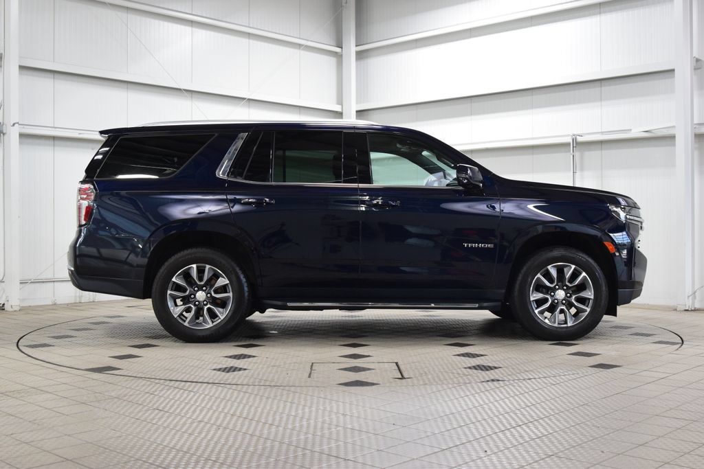 Used 2023 Chevrolet Tahoe LT w/ Luxury Package AWD/4WD image 9