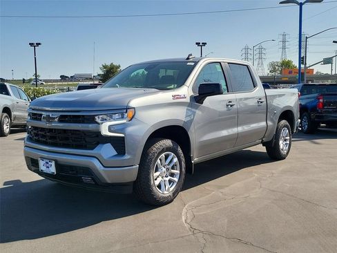 Used 2023 Chevrolet Silverado 1500 RST AWD/4WD image 33