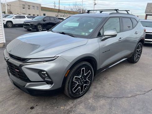 Used 2023 Chevrolet Blazer RS w/ Enhanced Convenience Package image 7