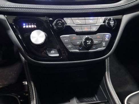 New 2026 Chrysler Pacifica Limited image 20