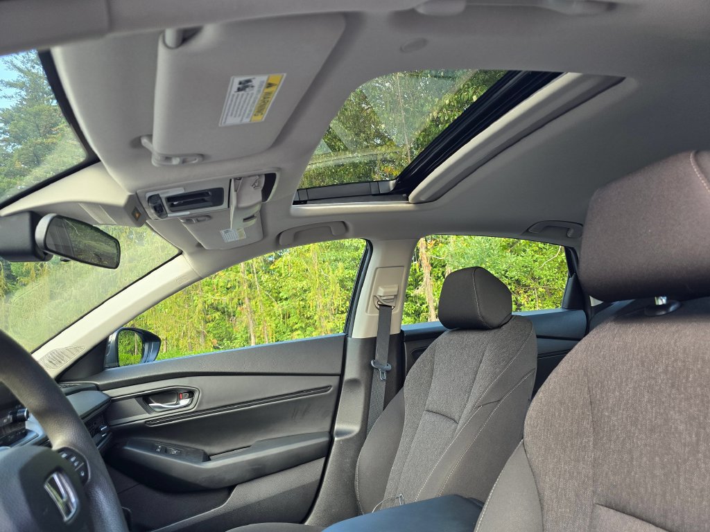 Certified 2023 Honda Accord EX image 13