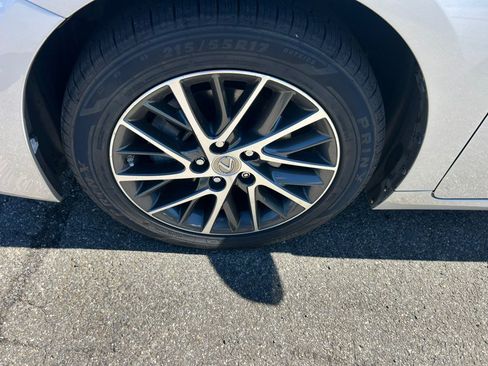 Used 2016 Lexus ES 350 w/ Navigation System Package FWD image 14