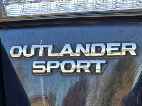 Used 2021 Mitsubishi Outlander Sport SE image 25