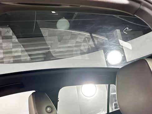 Used 2023 Volkswagen ID.4 S image 19