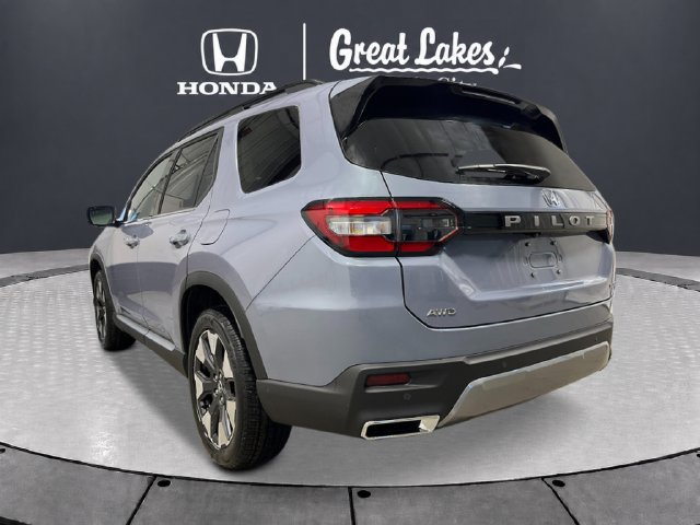 New 2026 Honda Pilot Touring image 3