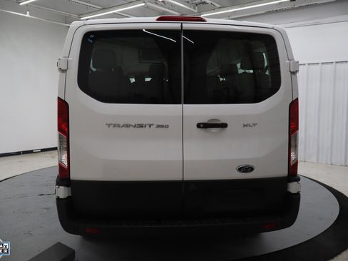 Used 2023 Ford Transit 350 XLT image 4
