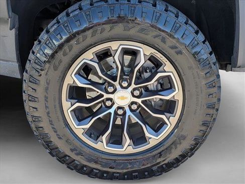 Used 2020 Chevrolet Colorado ZR2 image 23