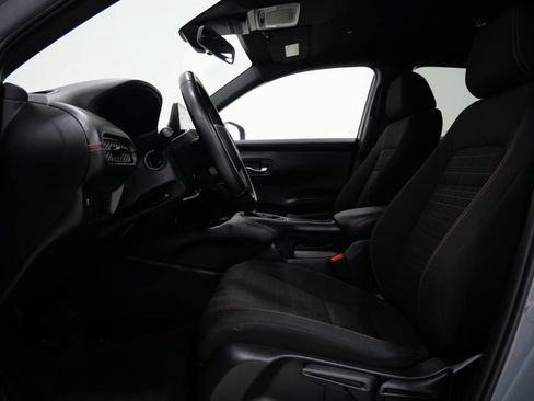 Used 2025 Honda HR-V Sport image 12