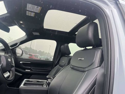 Certified 2025 Ford Expedition Platinum w/ Stealth Performance Package AWD/4WD image 18
