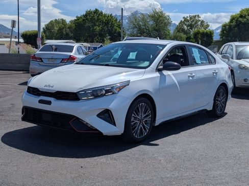 Used 2022 Kia Forte GT-Line w/ GT-Line Technology Package FWD image 9
