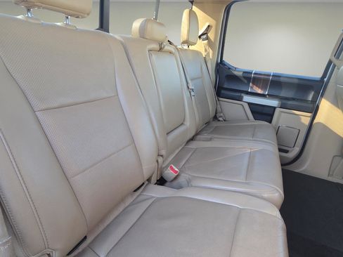 Used 2016 Ford F150 Lariat w/ Equipment Group 502A Luxury AWD/4WD image 18