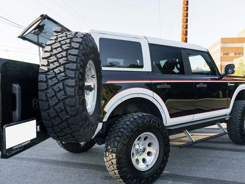 Used 2024 Ford Bronco Wildtrak AWD/4WD image 59