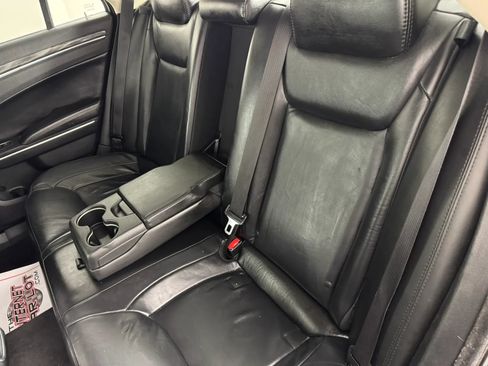 Used 2016 Chrysler 300 Limited AWD/4WD image 34