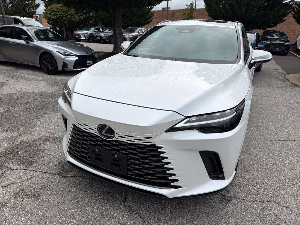 Used 2025 Lexus RX 350 Premium w/ Accessory Package AWD/4WD image 2