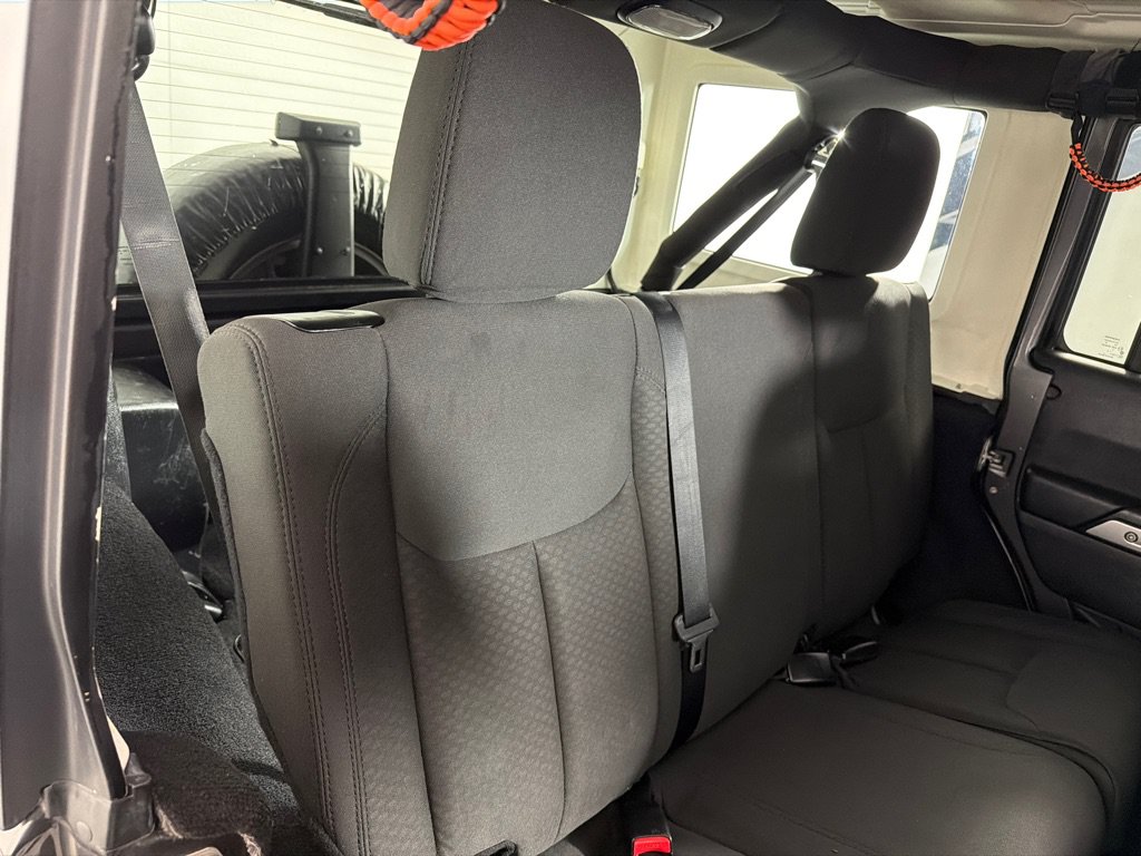 Used 2014 Jeep Wrangler Unlimited Sport w/ Connectivity Group AWD/4WD image 21
