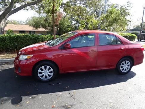 Used 2013 Toyota Corolla L image 19