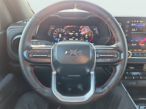 Certified 2025 Chevrolet Colorado Z71 w/ Z71 Convenience Package 2 image 32