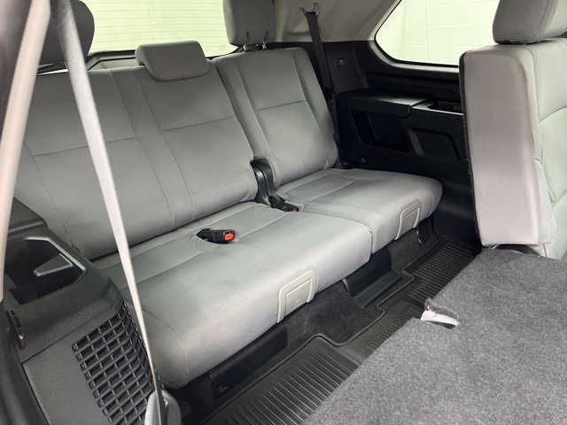 Used 2023 Toyota Sequoia SR5 AWD/4WD image 18