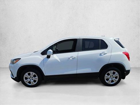 Used 2019 Chevrolet Trax LS w/ LPO, Protection Package FWD image 8