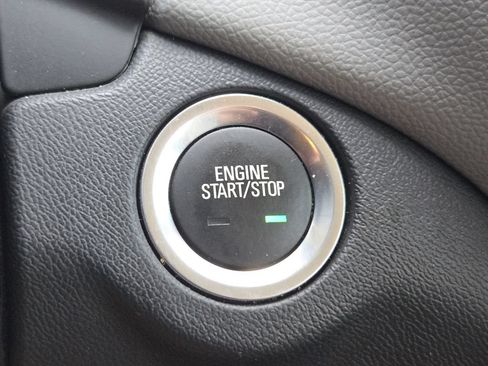 Used 2024 Chevrolet Equinox LS w/ LS Convenience Package FWD image 16