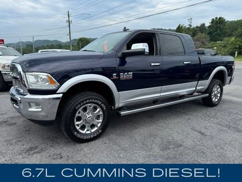 Used 2015 RAM 2500 Laramie w/ Convenience Group AWD/4WD image 4