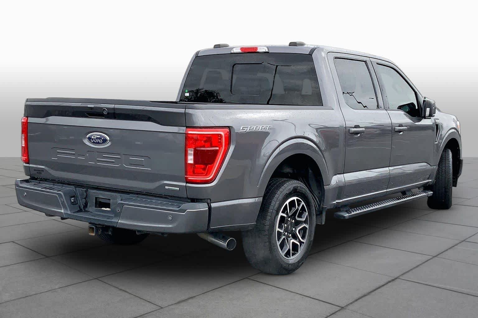 Used 2022 Ford F150 XLT w/ Equipment Group 302A High RWD image 12